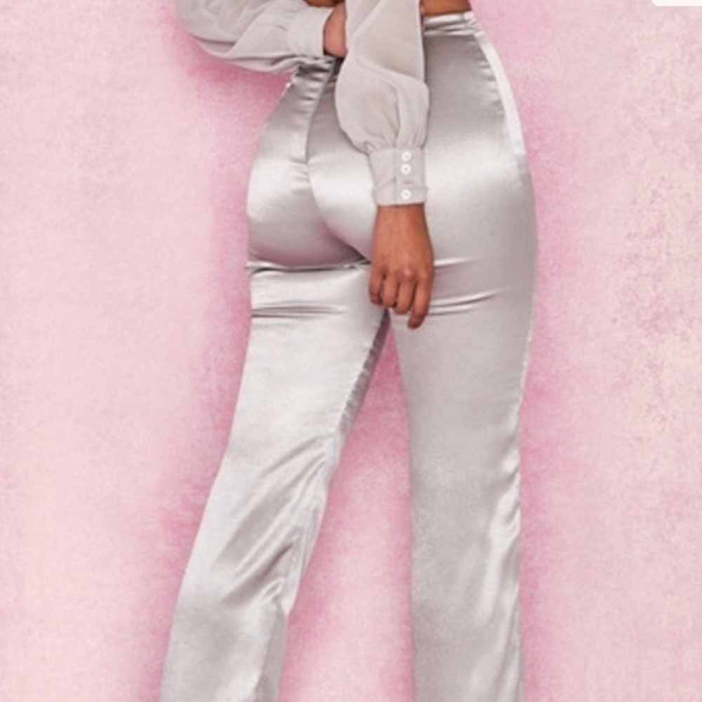 House of CB NWT Emiliana M Silver Womens Satin Wide Leg Pants Metallic Silver - Picture 7 of 7